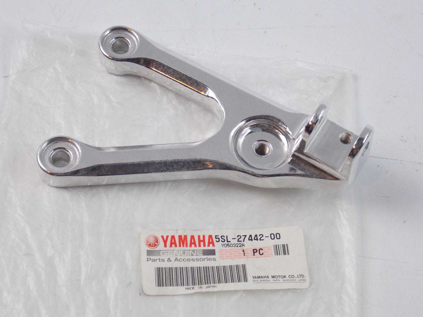 NOS YAMAHA 2003 2004 2006 2007 2009 YZFR6 R6 R6S FOOT REST BRACKET 5SL-27442-00 - MotoRaider