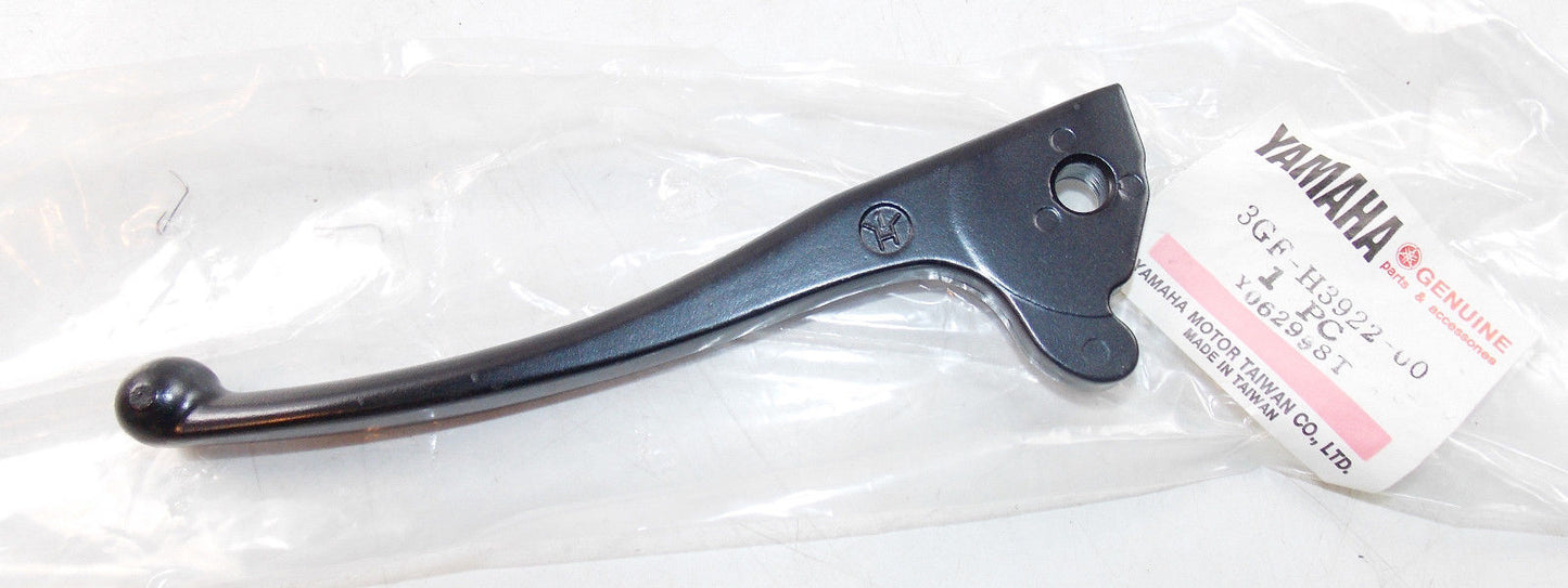 OEM YAMAHA MBK 1991 2001 YA50 XC125 XC150 CR50 FRONT BRAKE LEVER RIGHT 3GF-H3922 - MotoRaider