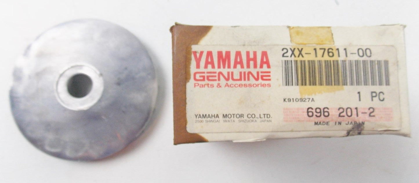 NOS YAMAHA 1990-1993 1995 FRONT PLATE 90 YE80 CY90 CT50 CH80 2XX-17611-00 - MotoRaider
