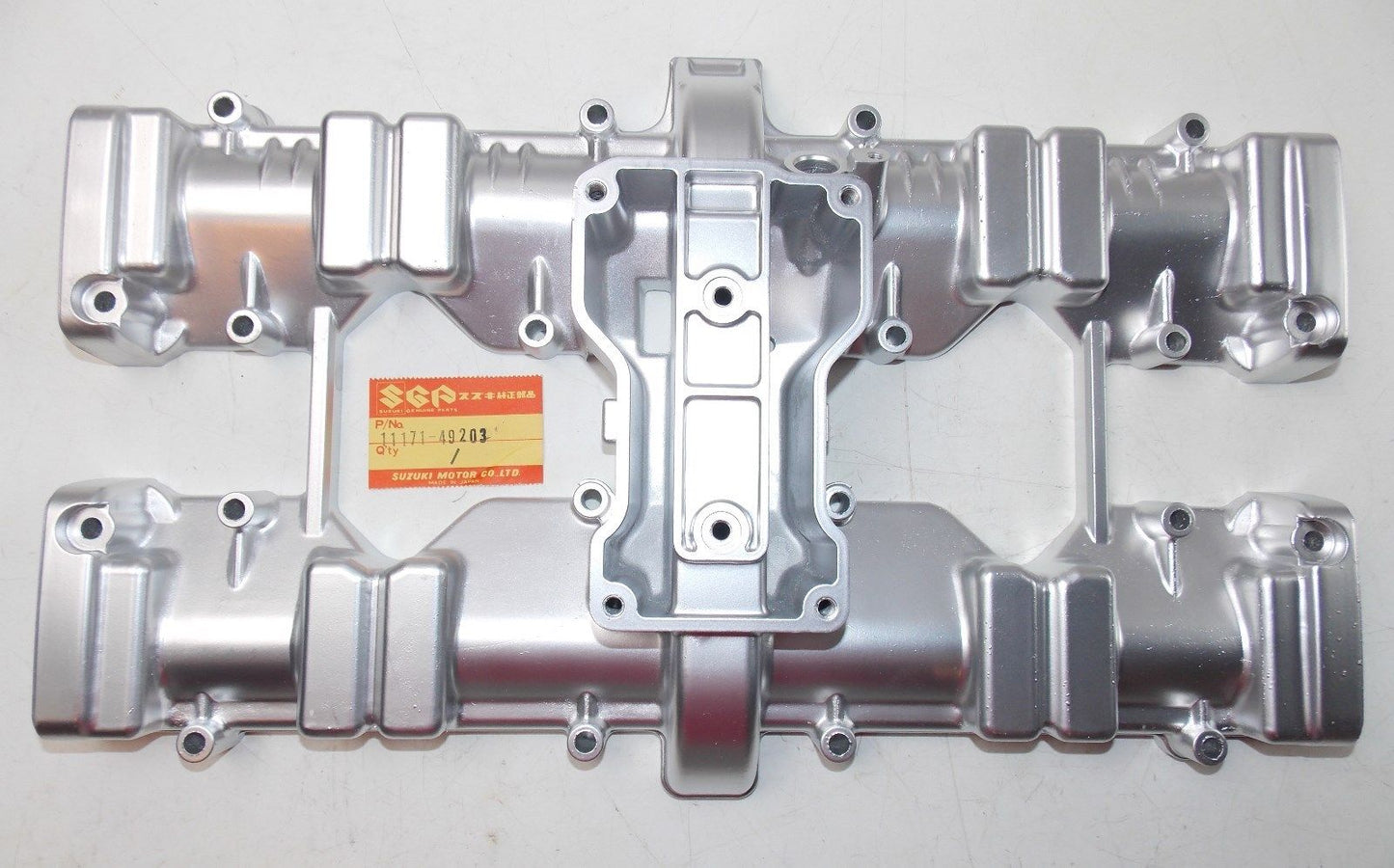 NOS SUZUKI 1982 CYLINDER HEAD COVER GSX1000 11171-49203 - MotoRaider