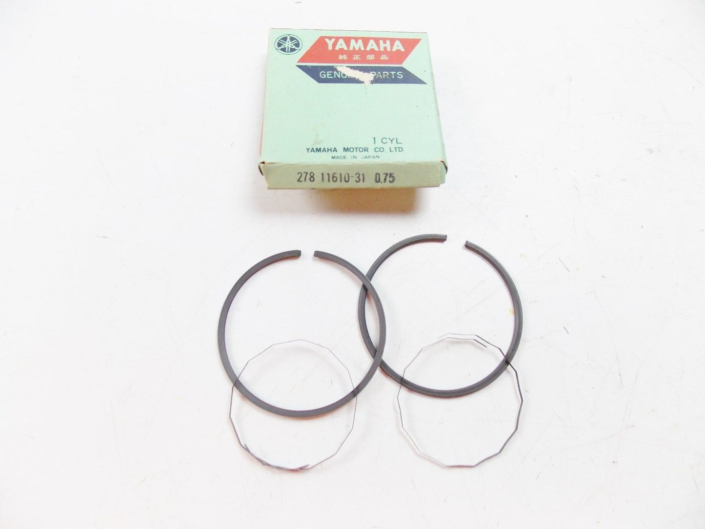 NOS YAMAHA 1970-1972 PISTON RING SET 3RD O/S 0.75 R5 278-11610-31 - MotoRaider