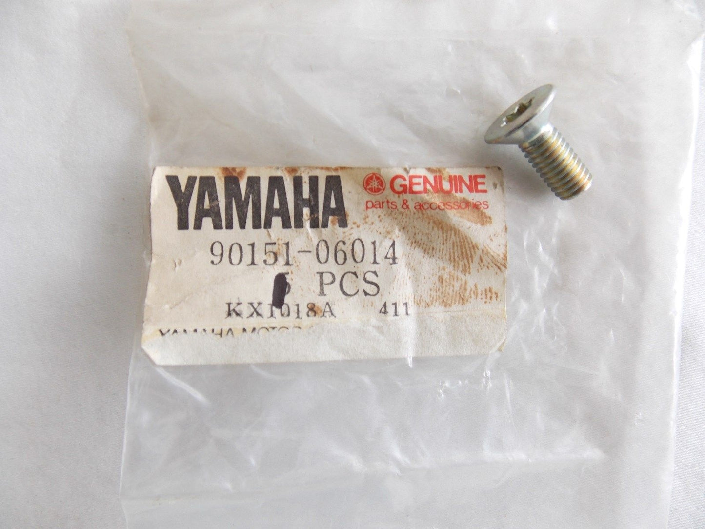 NOS YAMAHA 1981-2009 COUNTERSUNK SCREW YFM250 XJ550 XS400 XV17 90151-06014-00 - MotoRaider