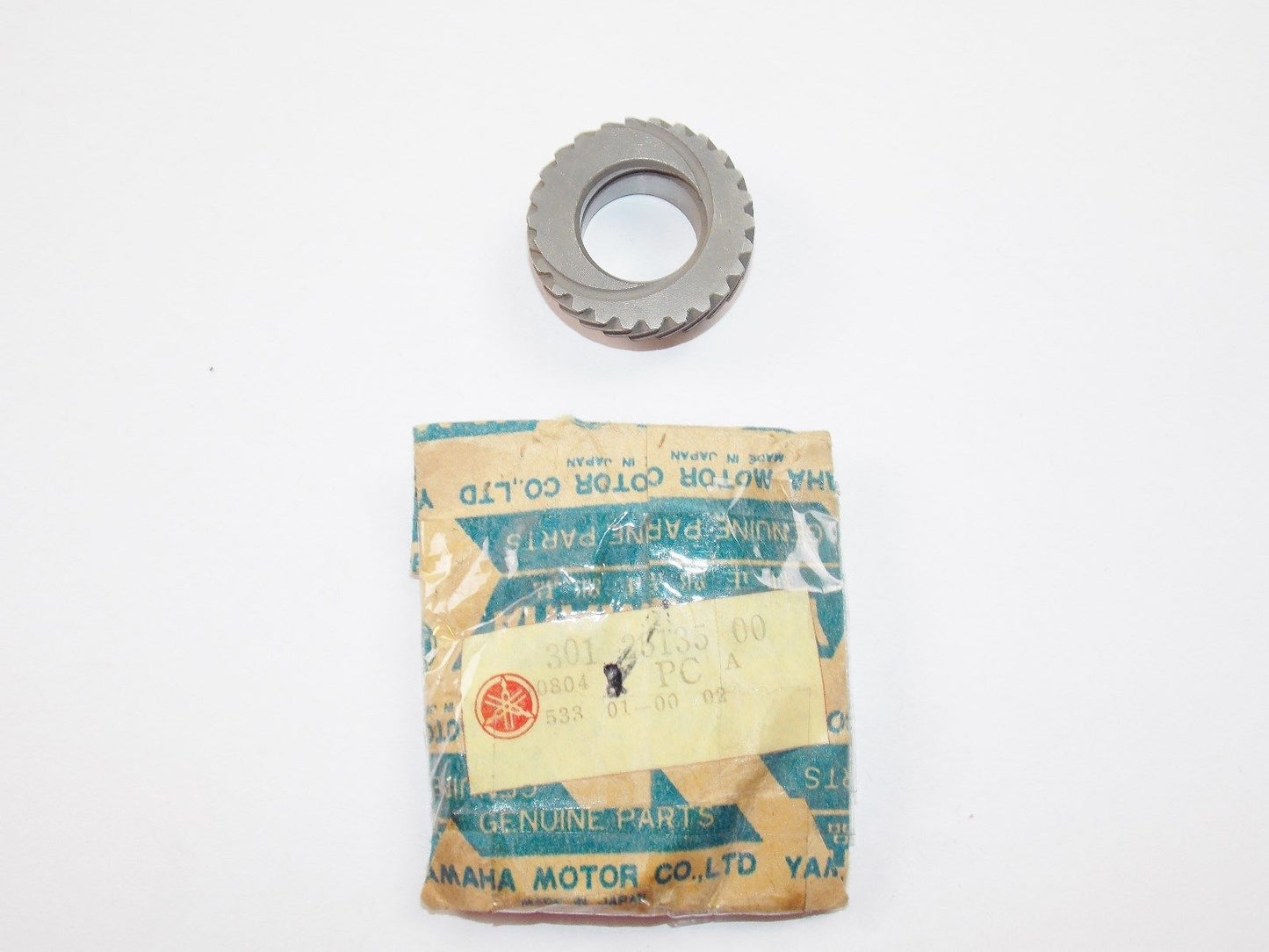 NOS YAMAHA 1970-1976 DRIVE GEAR AT1/2 ATM1 CT1/2/3 DT125/175/100 301-25135-00 - MotoRaider
