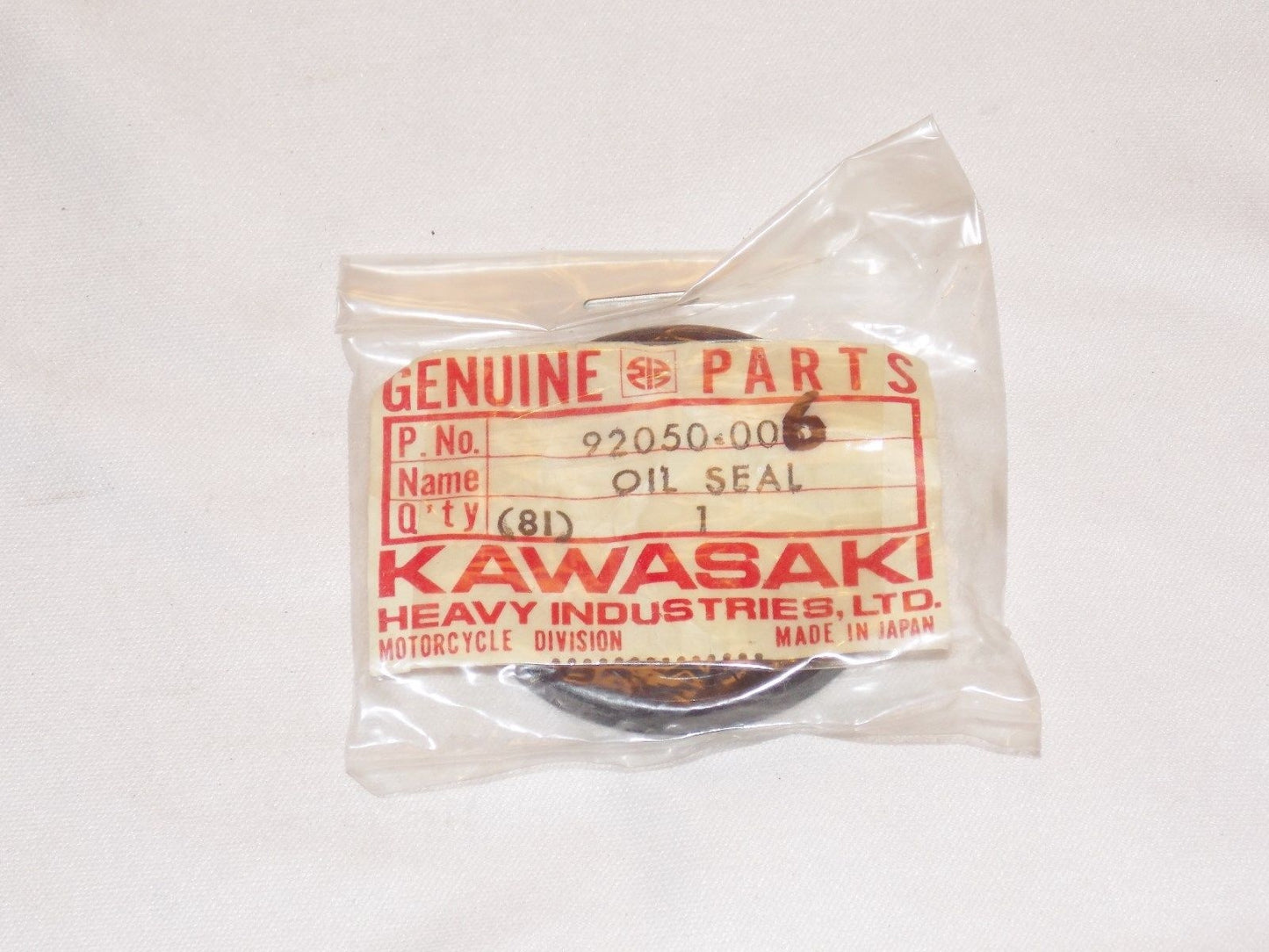 NOS KAWASAKI 1967 1968 1969 1970 OIL SEAL C2 F3 F4 92050-006 - MotoRaider
