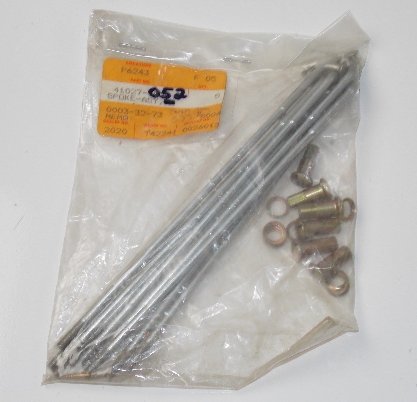 4 SPOKES 6 NIPPLES RR INNER WHEEL KAWASAKI 1973-1975 F1 41027-052 - MotoRaider