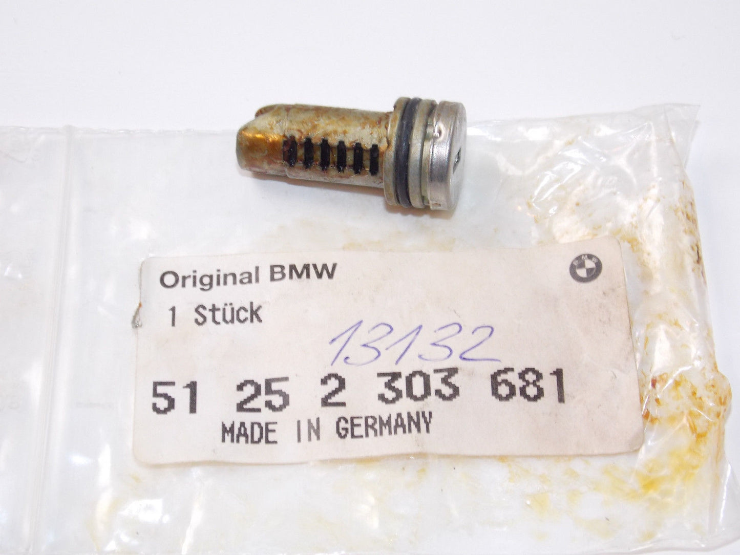 NOS BMW MOTORCYCLE CYLINDER LOCK LATCH LUGGAGE SUITECASE 51252303681 CODE 13132 - MotoRaider