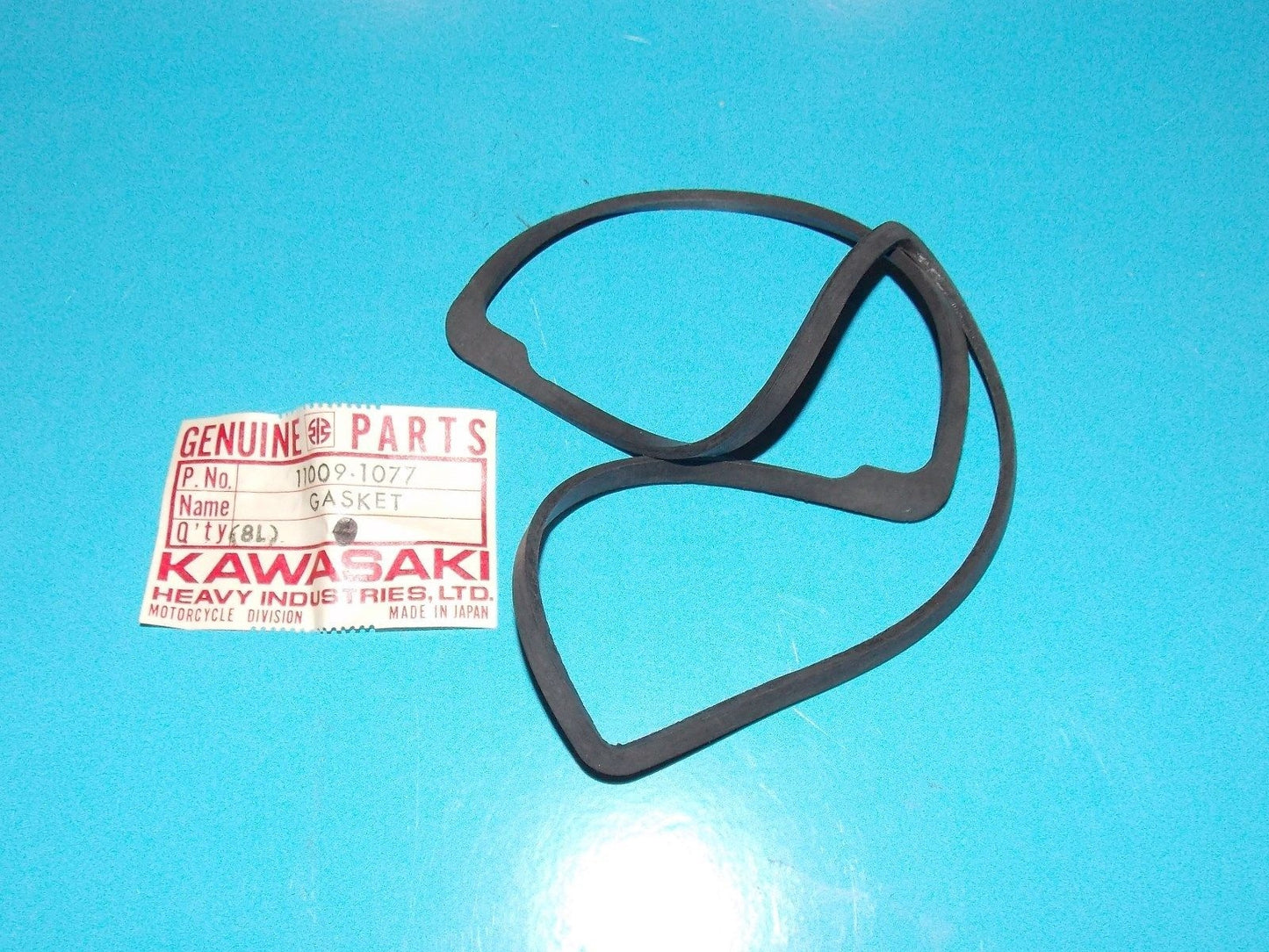 NOS OEM KAWASAKI 1977-1982 TAIL LAMP LENS GASKET KZ1000 KZ750 11009-1077 - MotoRaider