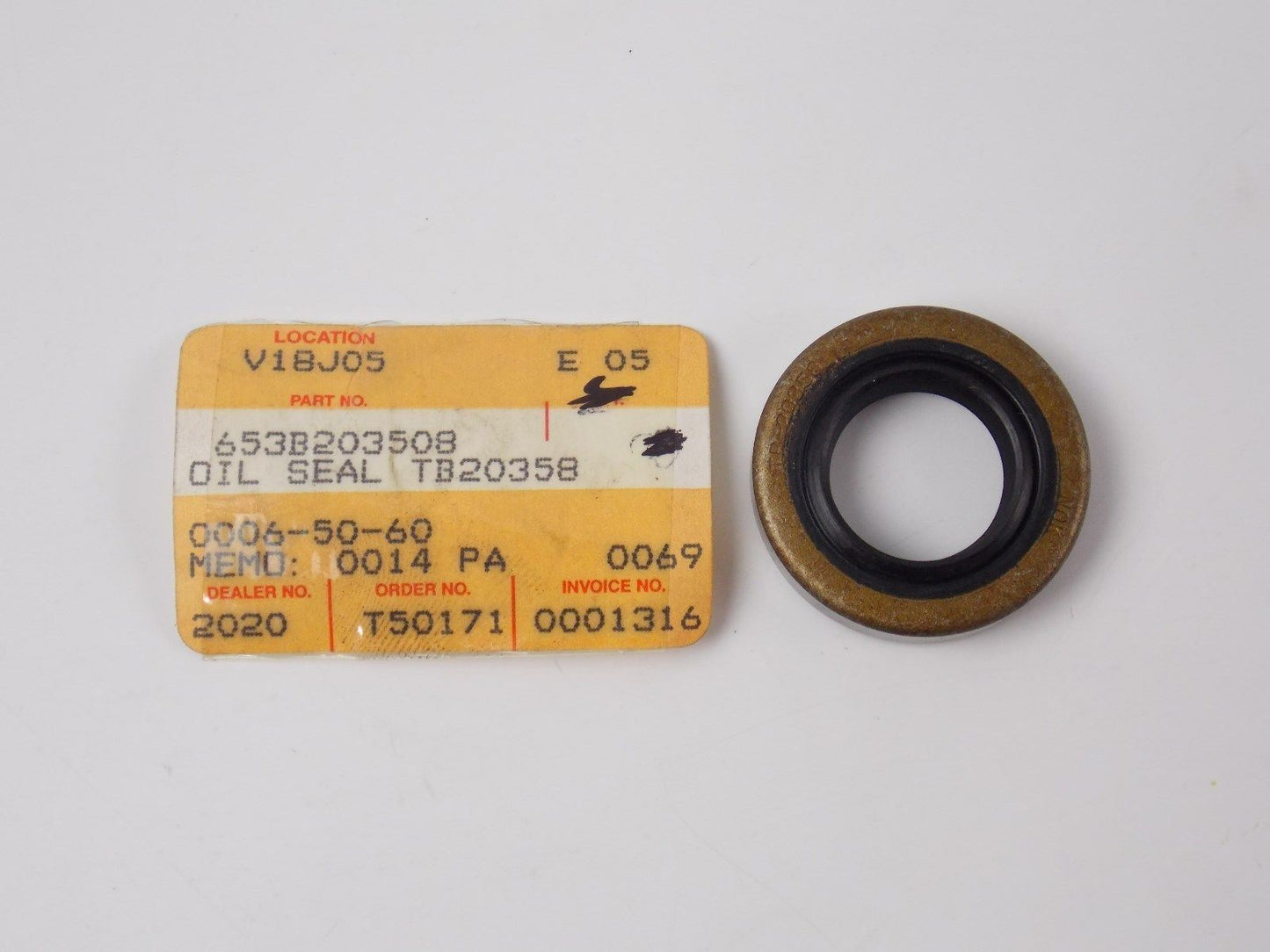 NOS OEM KAWASAKI 1971-1982 1988-1990 OIL SEAL KD80 AR80 KV80 653B203508 - MotoRaider