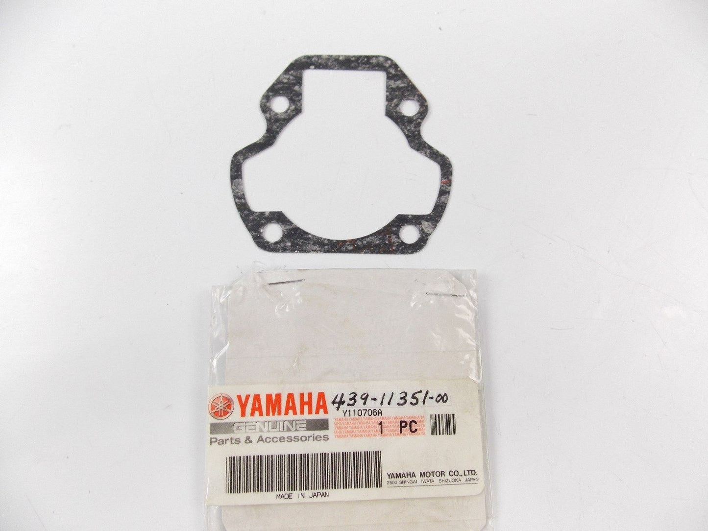 NOS OEM 1978-1980 YAMAHA CYLINDER CRANKCASE GASKET LB50 439-11351-00 - MotoRaider
