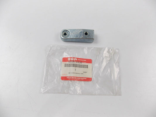 NOS OEM 1997-2007 FRONT FOOTREST BALANCER GSF1200 GSX1300   43536-31E20 - MotoRaider