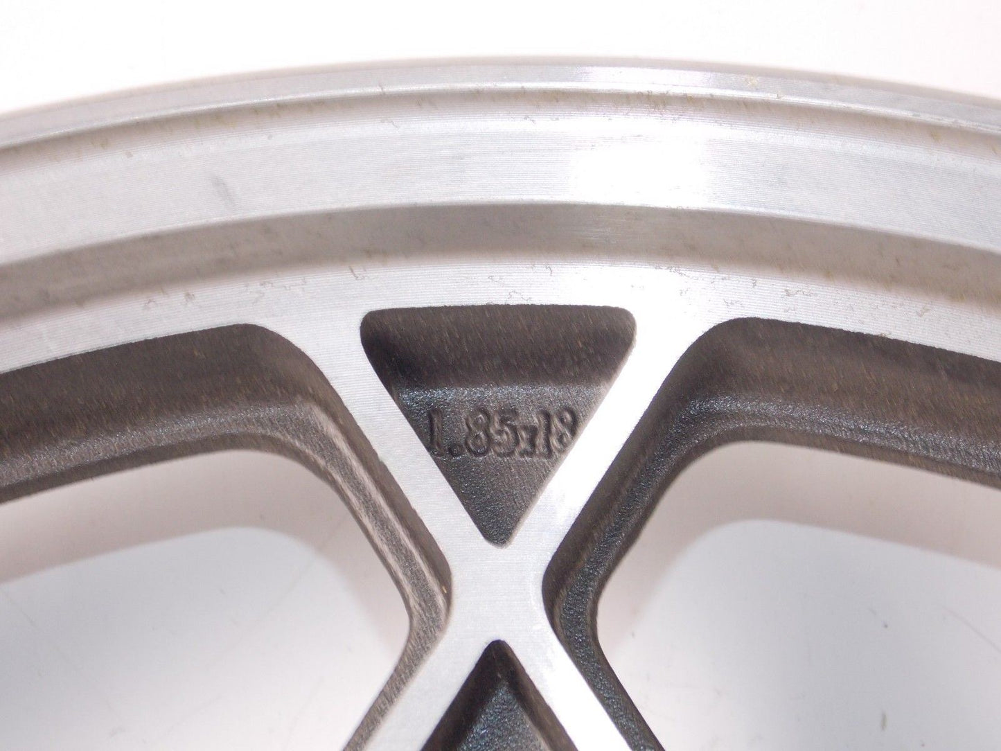 NOS 1978 SUZUKI GS REAR FRONT ALLOY WHEEL SILVER BLACK RIM 18" 1.6 WM2 1.85 WM3 - MotoRaider