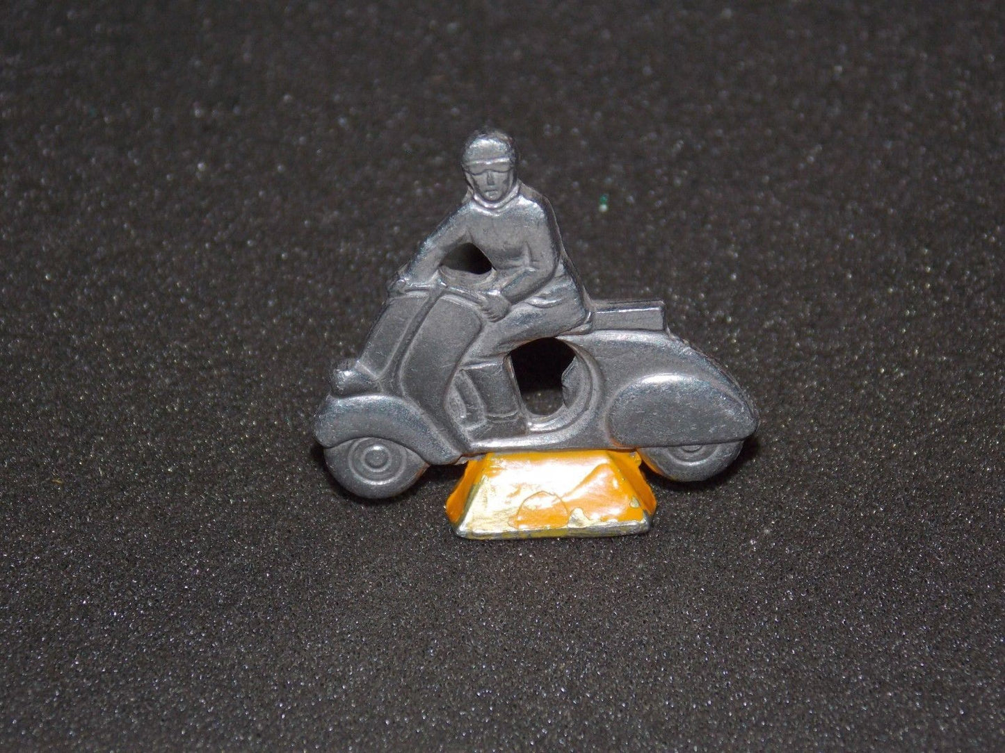 VINTAGE FIGURINE VESPA RIDER SCOOTER GS PRIMAVERA SS GL L GT PIAGGIO - MotoRaider