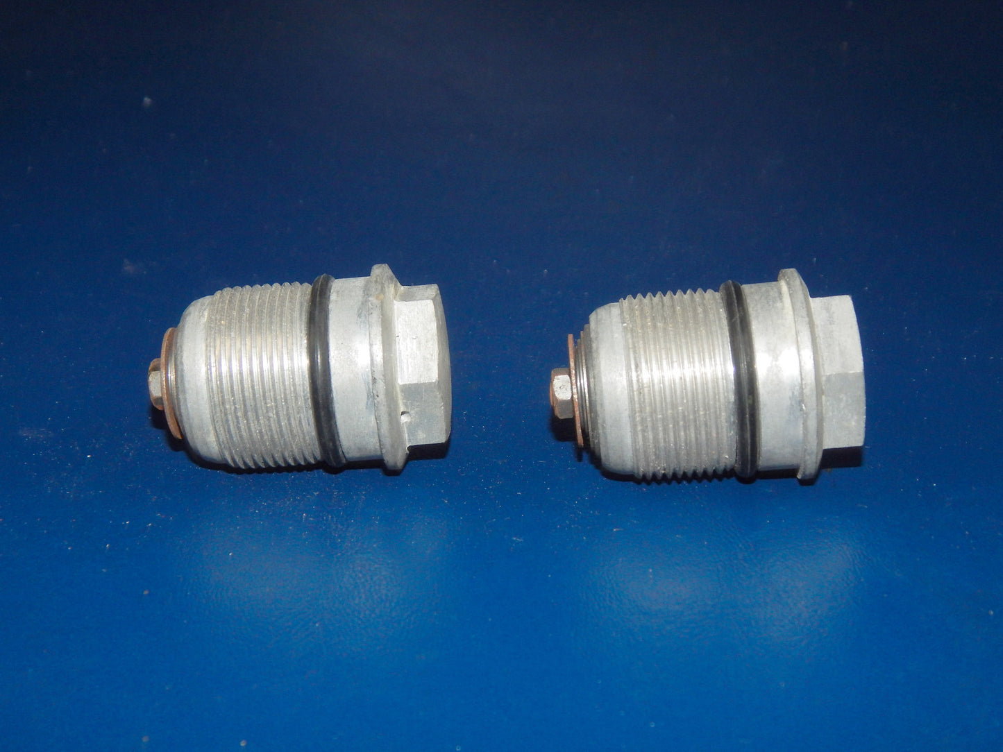 1 pair NOS FRONT FORK SUSPENSION TUBE TOP NUT VALVE THREAD D=28mm CAGIVA MORINI - MotoRaider