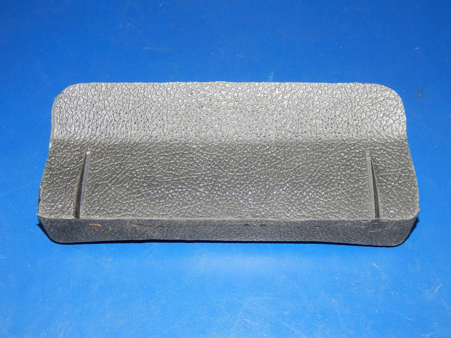 VINTAGE TOP CASE LUGGAGE BLACK BACKREST PILLOW MOTORCYCLE SCOOTER 8.5x4" - MotoRaider