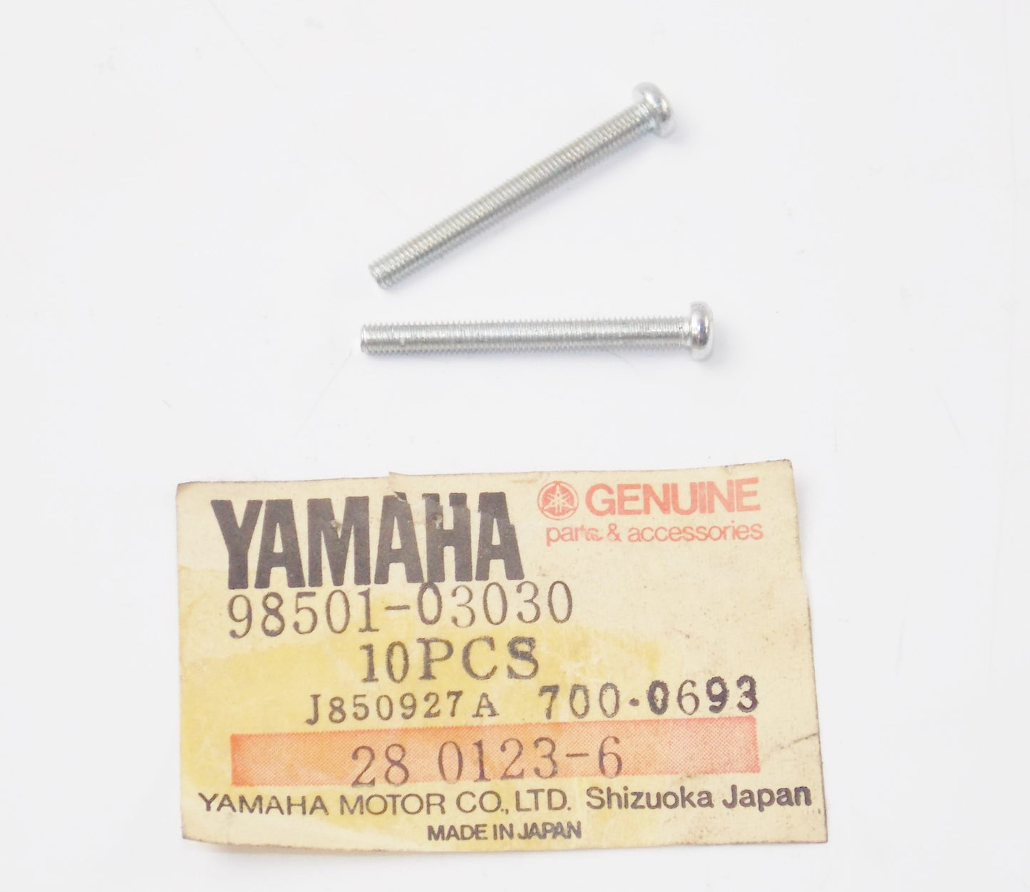 NOS OEM YAMAHA 80-82 XJ650/XV920/XJ1100/XS400/ SCREW, PAN HEAD QTY 2 98501-03030 - MotoRaider