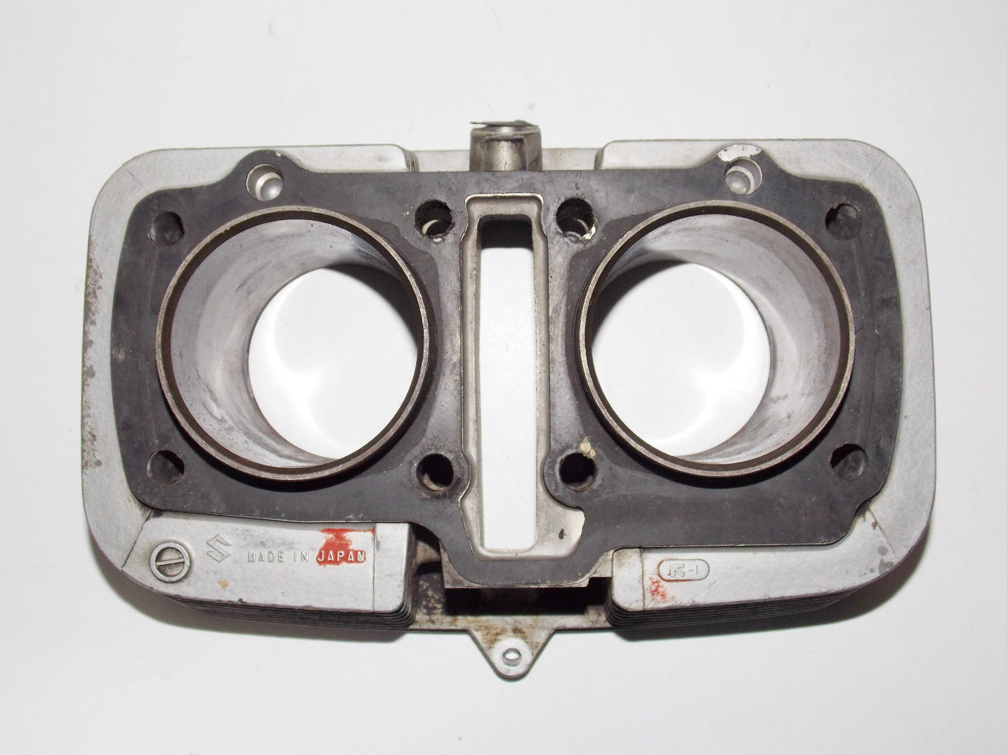1980 SUZUKI GS450 CYLINDER + PISTONS + RINGS TOP END JUG GS 450 MOTOR ENGINE - MotoRaider