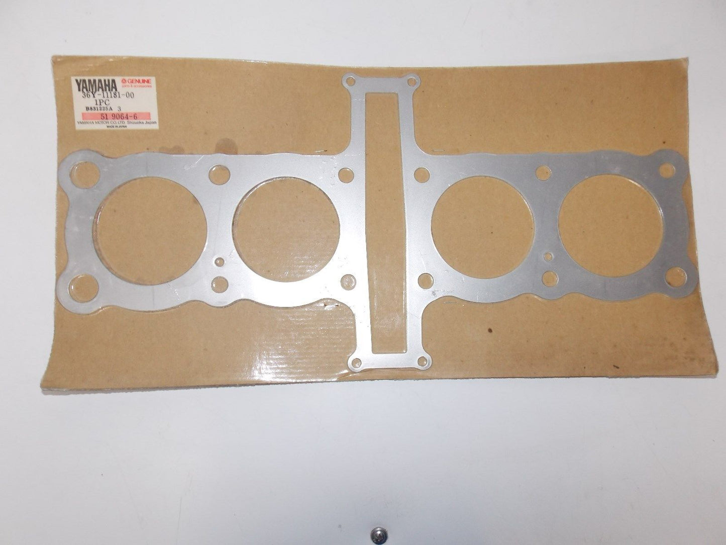 NOS YAMAHA 1984 1985 CYLINDER HEAD 1 GASKET FJ1100L LC N NC 36Y-11181-00 - MotoRaider