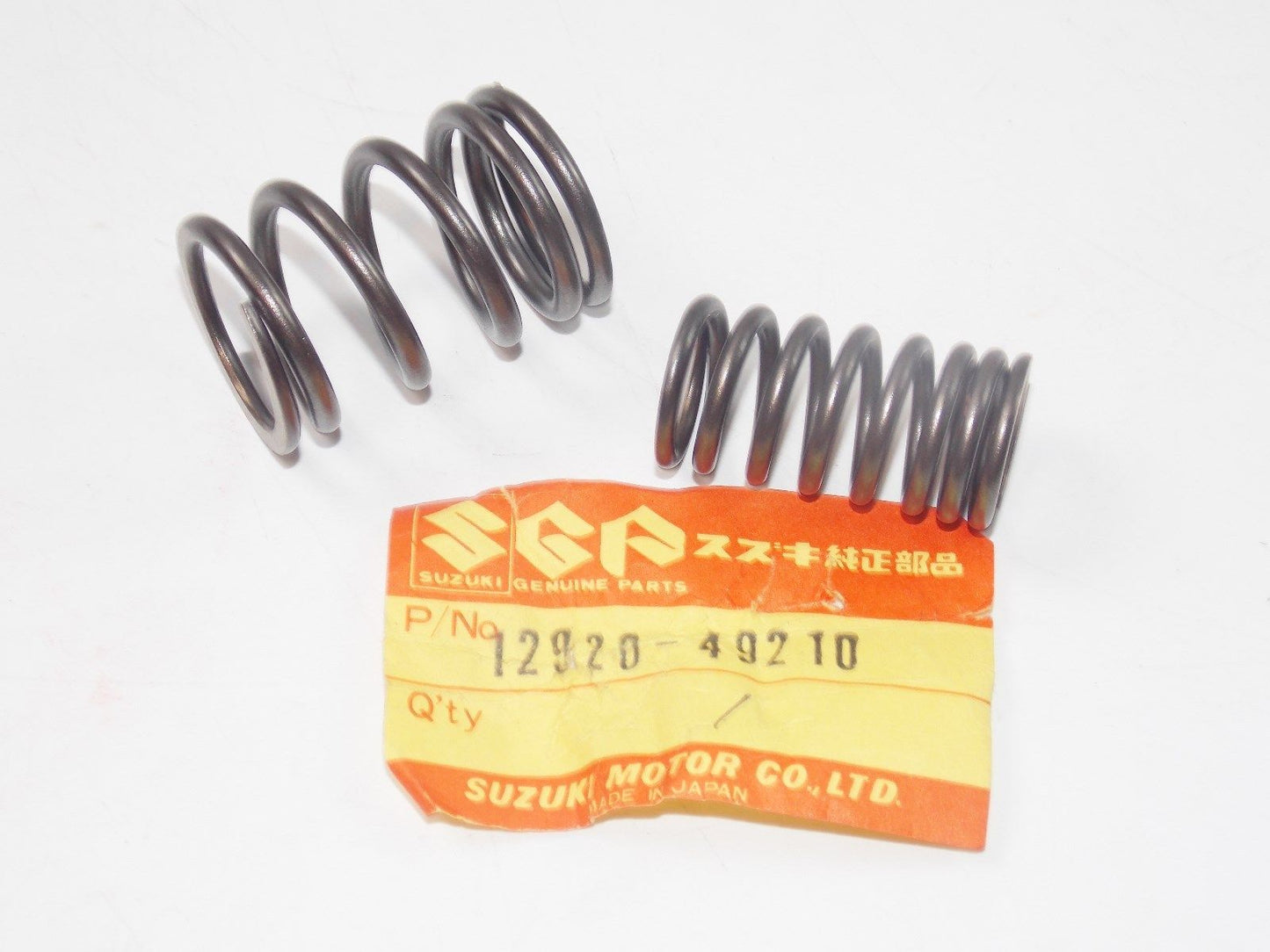 NOS SUZUKI 1982 1983 1984 1985 1986 SPRING SET GS700 750 1100 1150 12920-49210 - MotoRaider