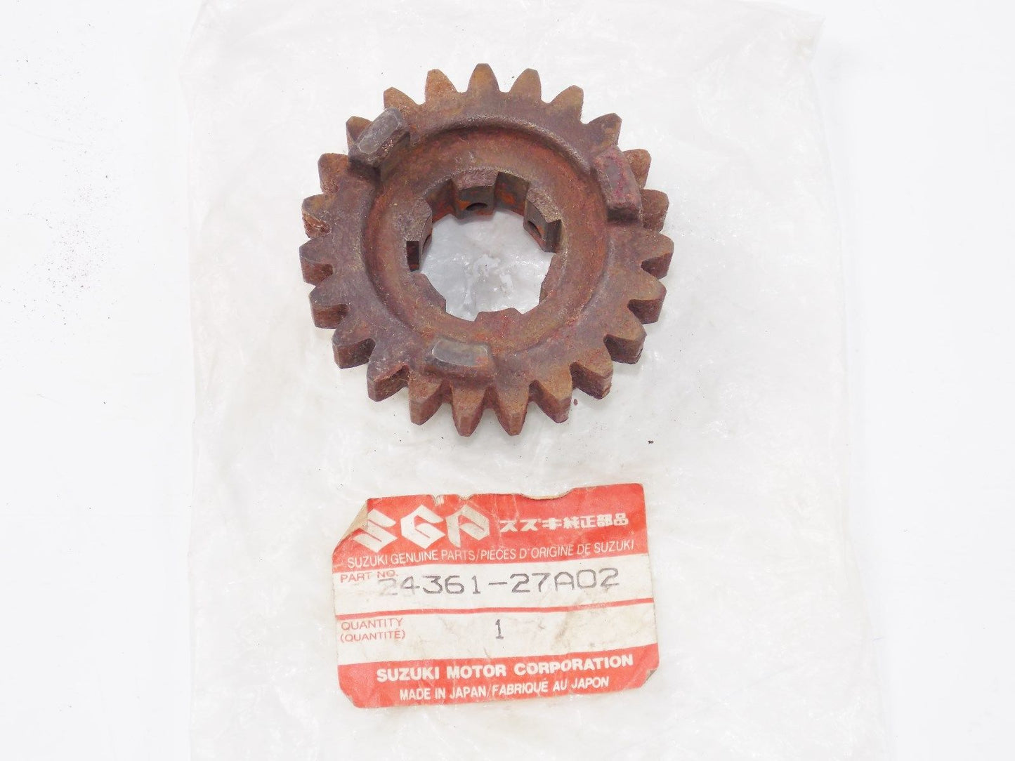NOS SUZUKI 1986-1996 6TH DRIVEN GEAR GSX-R750 GSX600 24361-27A02 - MotoRaider