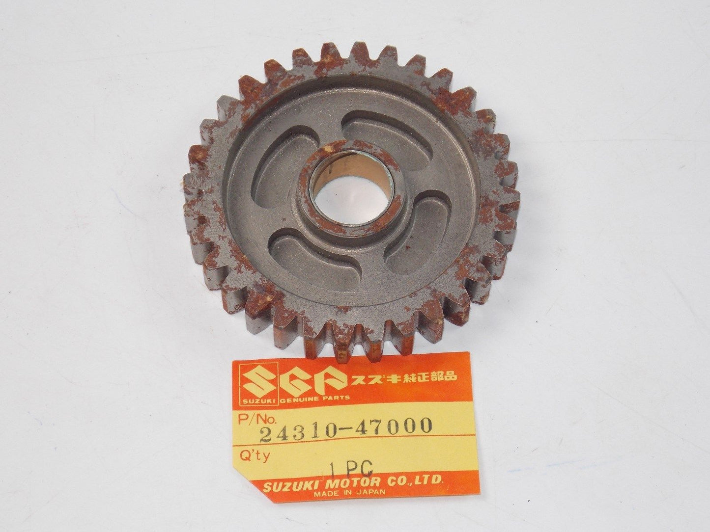 NOS SUZUKI 1977 1978 1979 1980 1981 1982 1ST DRIVE GEAR GS550 24310-47000 - MotoRaider