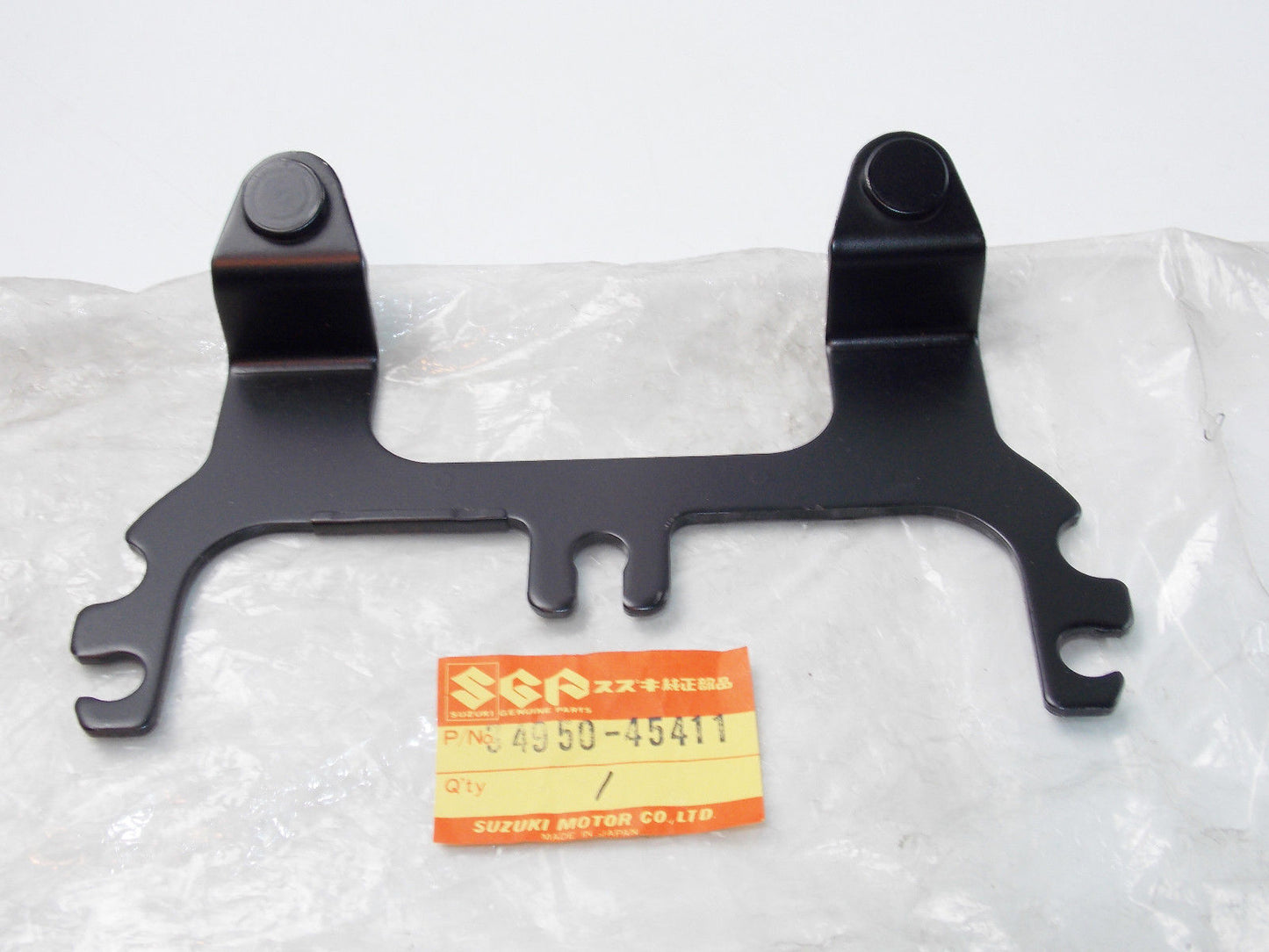 NEW OEM SUZUKI 1980 1981 GS750 SPEEDOMETER TACHOMETER BRACKET MOUNT 34950-45411 - MotoRaider