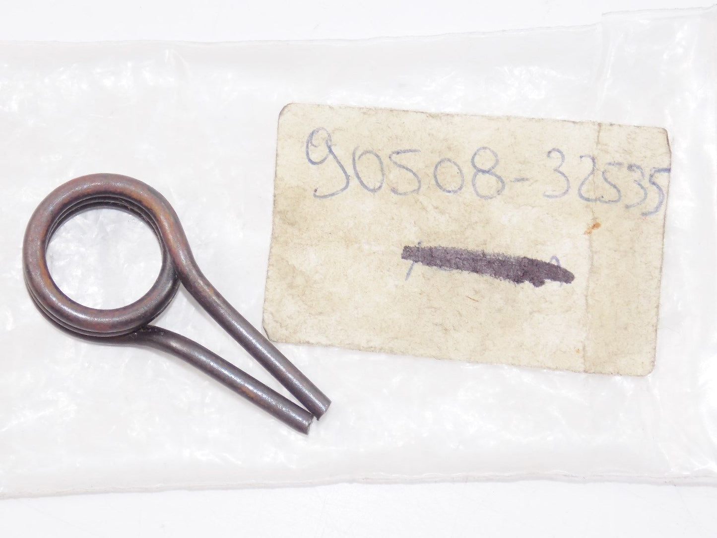 NOS YAMAHA 1980-2009 TORSION SPRING XJ650 VIRAGO750 XV920 V-STAR 90508-32535 - MotoRaider