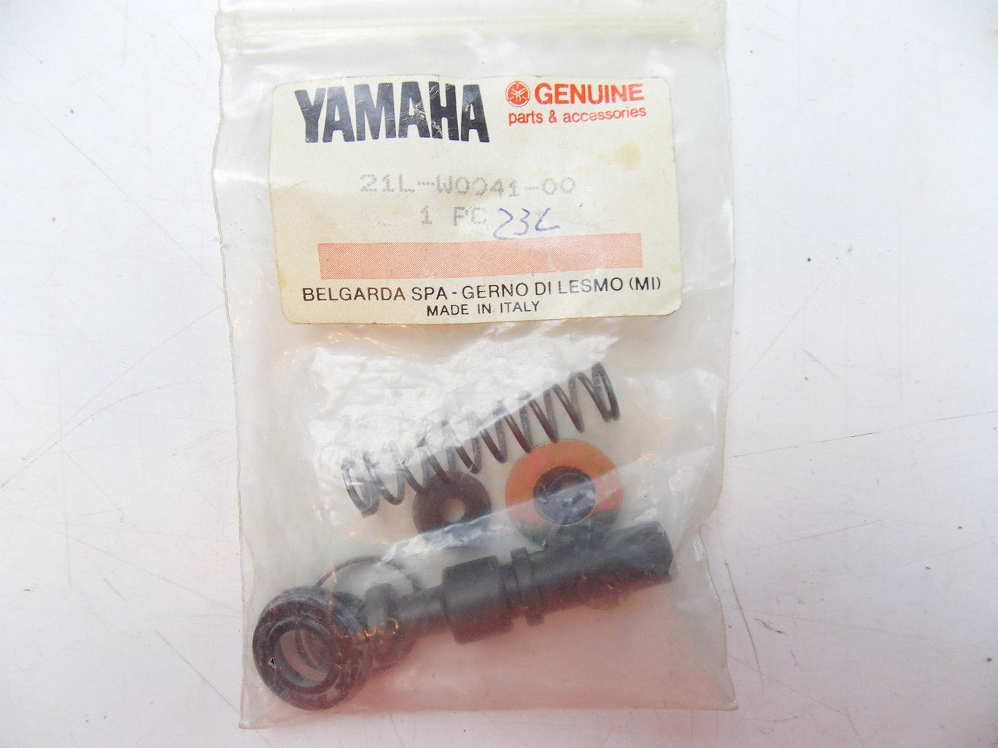 OEM YAMAHA 1999 2015 TTR250 SEROW TW200 MASTER CYLINDER REBUILD KIT 21L-W0041-00 - MotoRaider