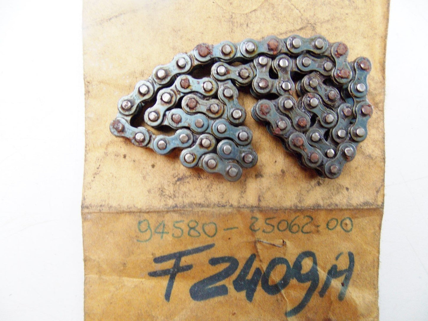 NOS YAMAHA 1981-2014 CHAIN XJ700/750/650/900 XVS13/95 94580-25062 - MotoRaider