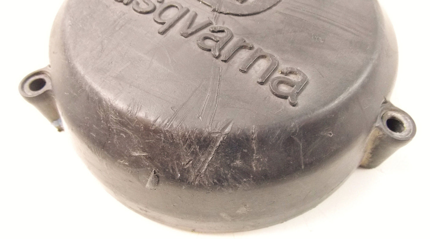 1980'S HUSQVARNA ENGINE INGITION COVER PLASTIC RIGHT-SIDE CR WR 125 250 450 500 - MotoRaider