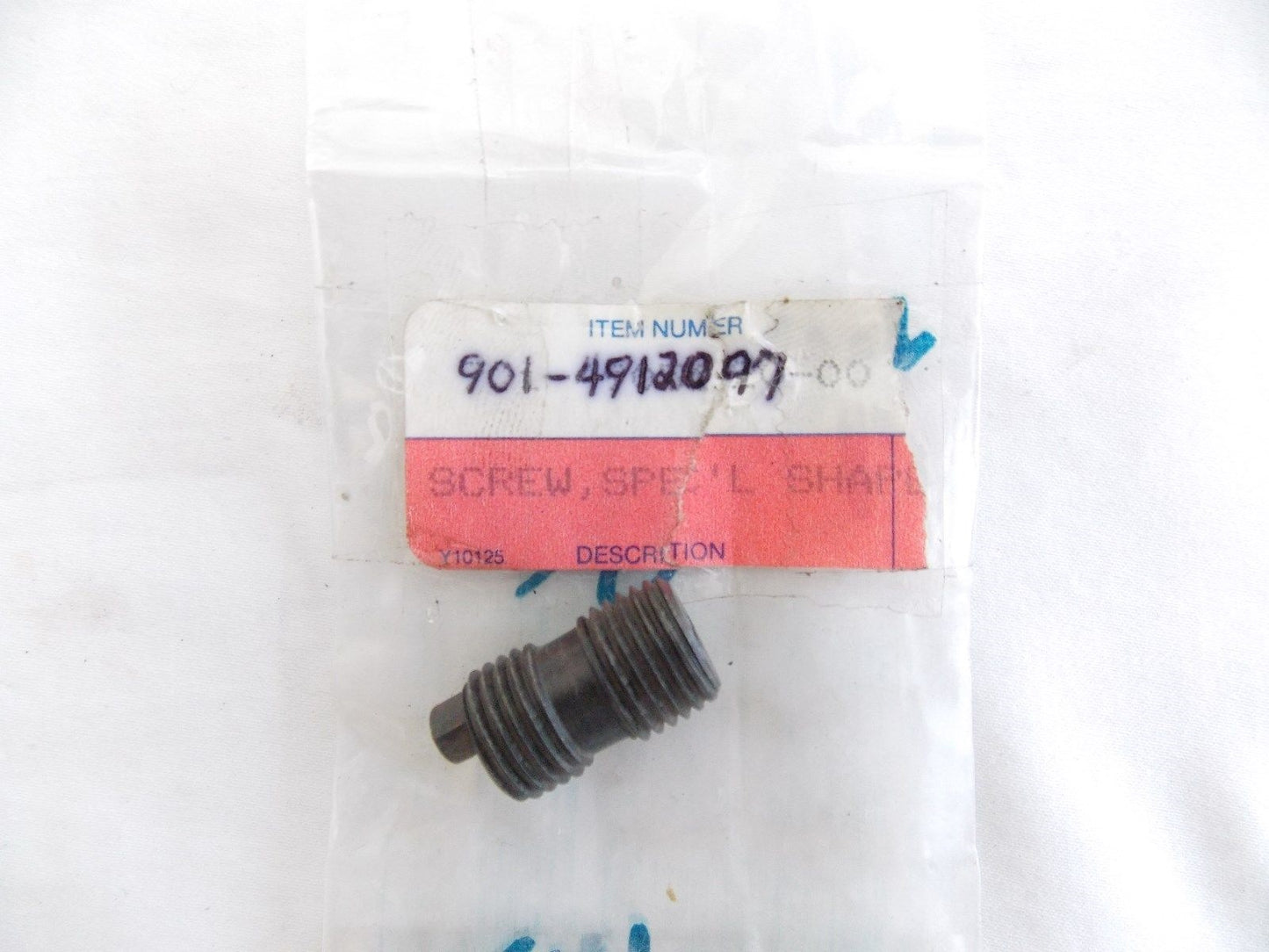 NOS YAMAHA AFTERMARKET 1975-83 1990-00 SPECIAL SHAPE SCREW (2) MX125 90149-12097 - MotoRaider