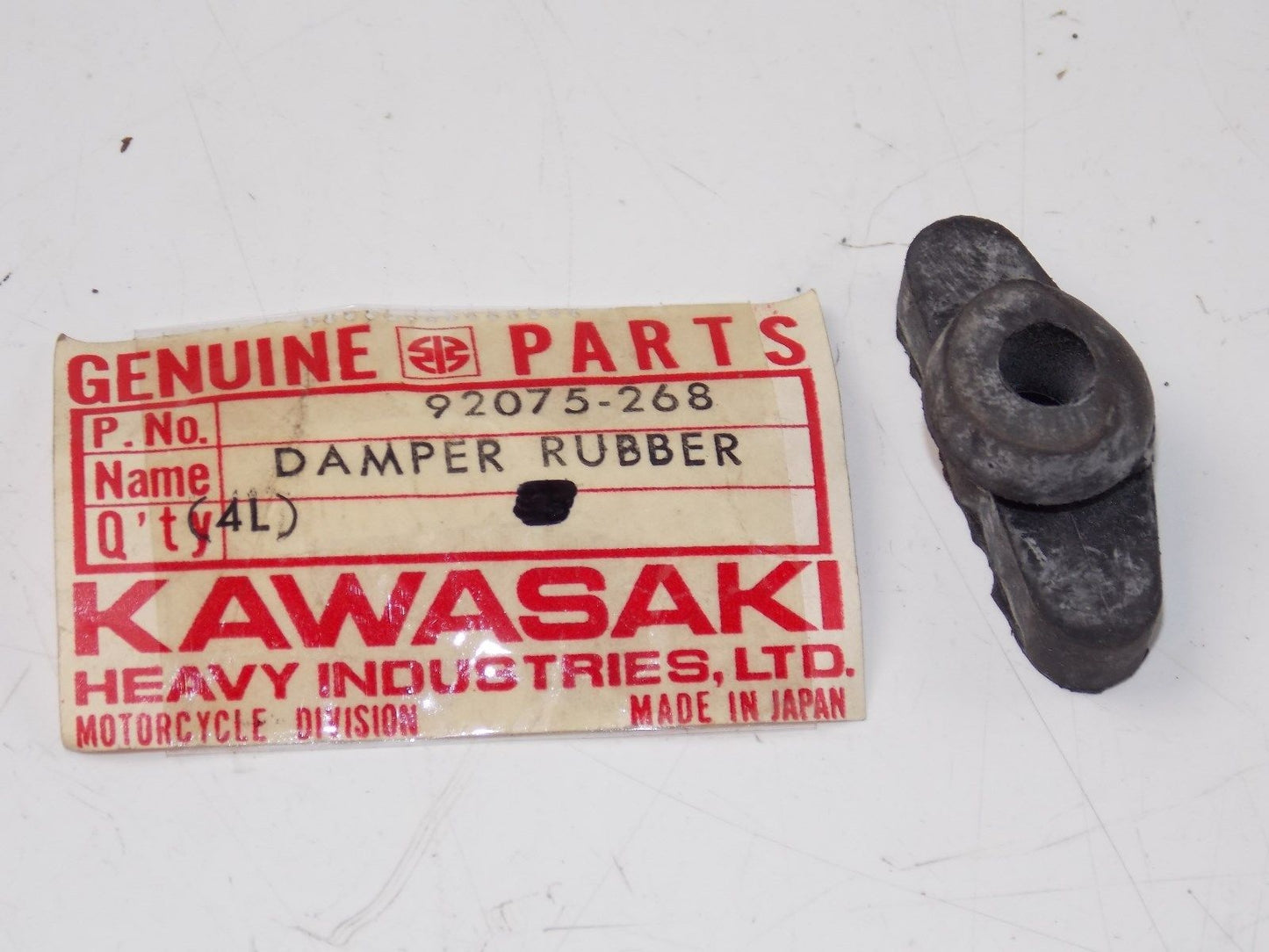 NOS KAWASAKI 1974 1975 1976 19771978 METER GAUGE RUBBER DAMPER KZ400 92075-268 - MotoRaider