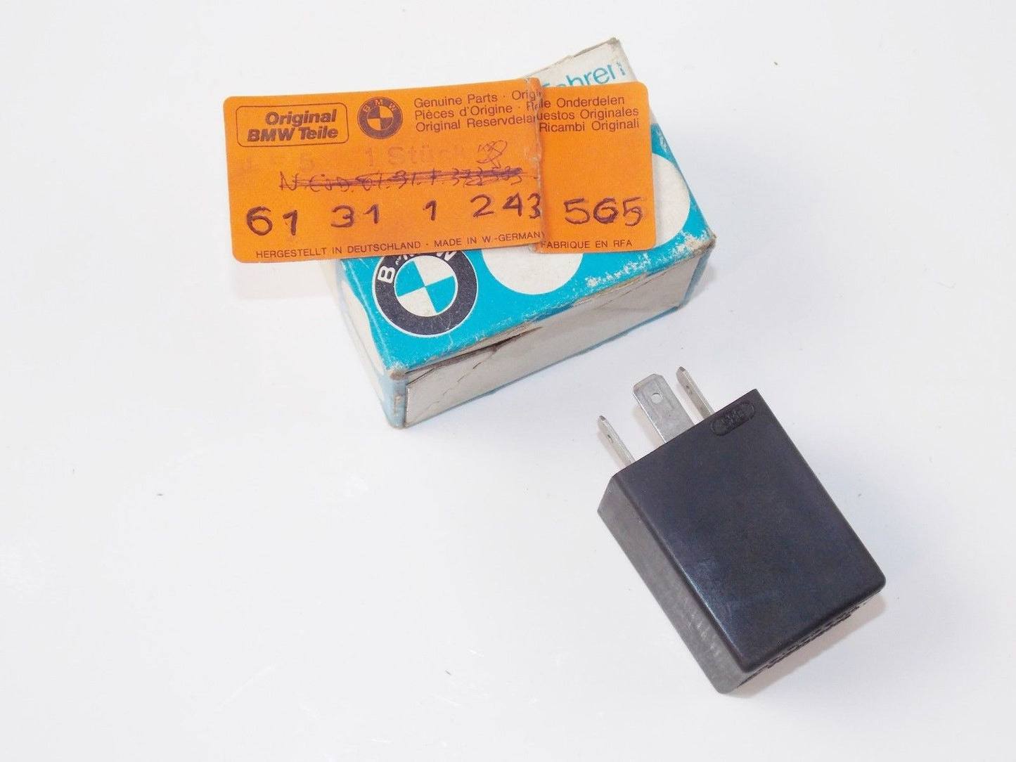 OEM BMW 79-89 SERIES 3(E21) 5(E28)/SEDAN 6(E24) 7(E23)/SEDAN FLASHER 61311243565 - MotoRaider