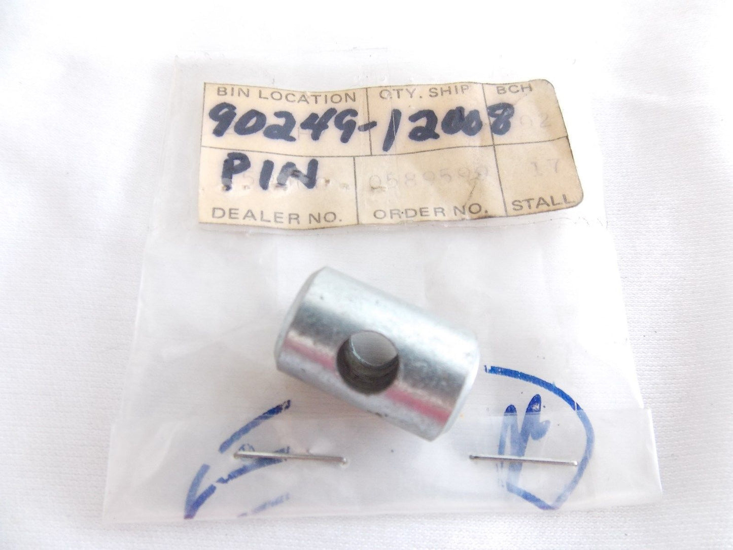 NOS YAMAHA 1963-2013 SPECIAL SHAPE PIN YDS5 CS3 YG1 DT2 MX250 90249-12008 - MotoRaider