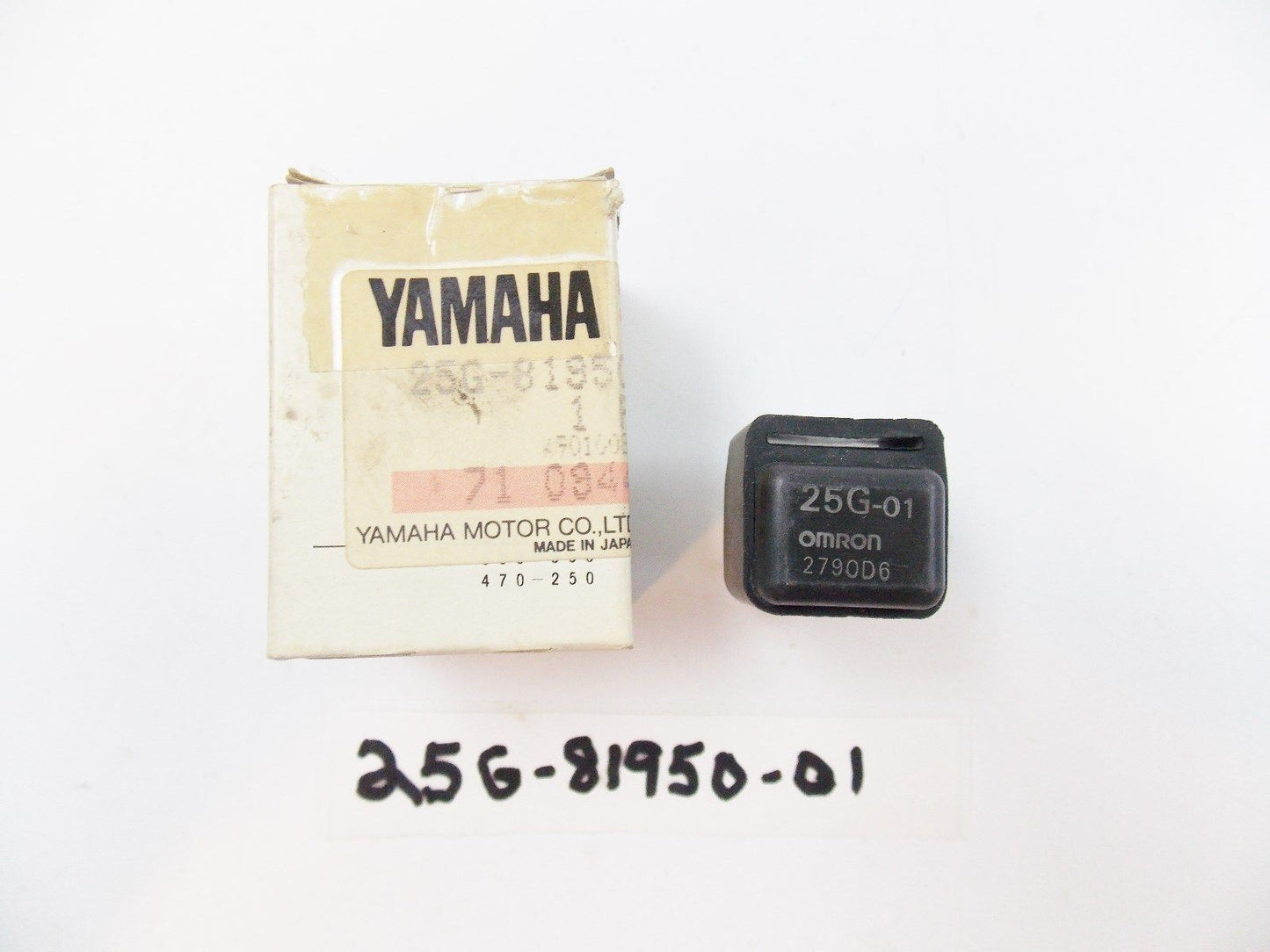 NOS OEM YAMAHA 1968 1969 1970 LIGHTING COIL 2 DT1 214-81314-21 - MotoRaider