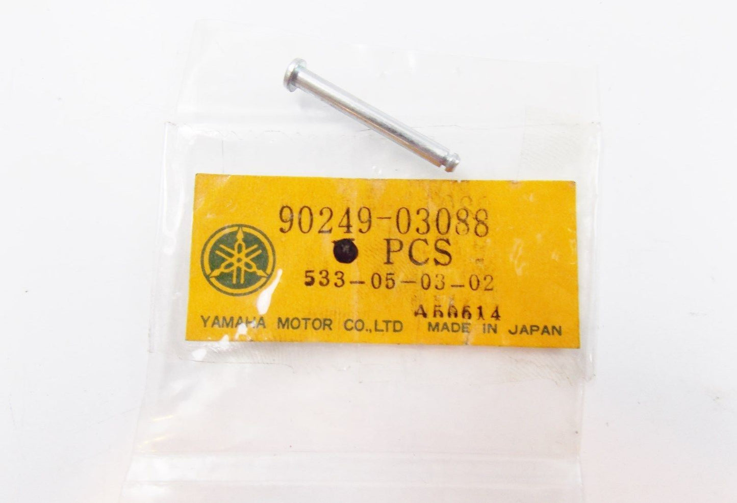 NOS OEM YAMAHA 1968-1975 STUB BOLT DT1 RT1 TX500 XS500 90116-08059 - MotoRaider