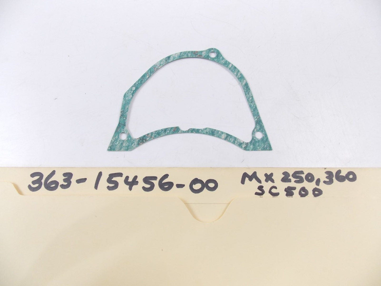 NOS 1973 1974 YAMAHA OIL PUMP COVER GASKET MX250/360 SC500 DT250 363-15456-00 - MotoRaider