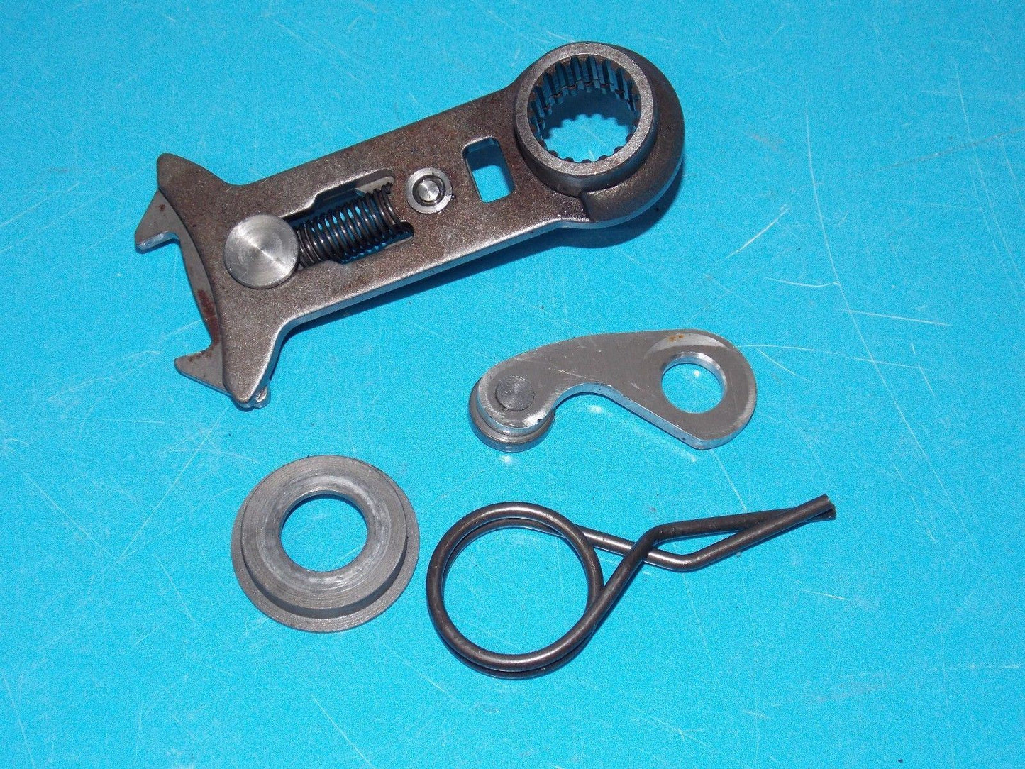 1992 KTM MXC 250 GEAR SHIFTING MECHANISM SPRING PAWL ARM ENGINE MOTOR MX250 - MotoRaider