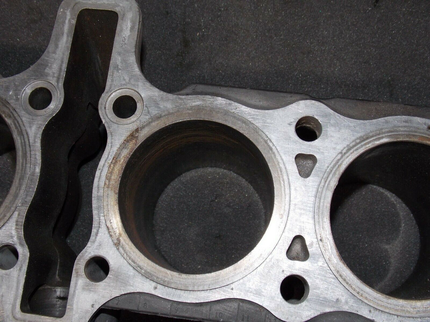 1986 SUZUKI GSX-R 750 ENGINE MOTOR CYLINDER TOP END R705-135306 - MotoRaider