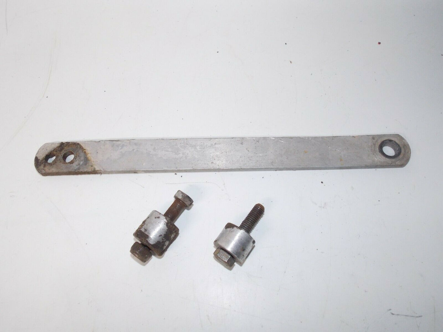 1980's HUSQVARNA WR 125 250 430 REAR WHEEL BRAKE PLATE STAY ANCHOR BAR BOLT BUSH - MotoRaider