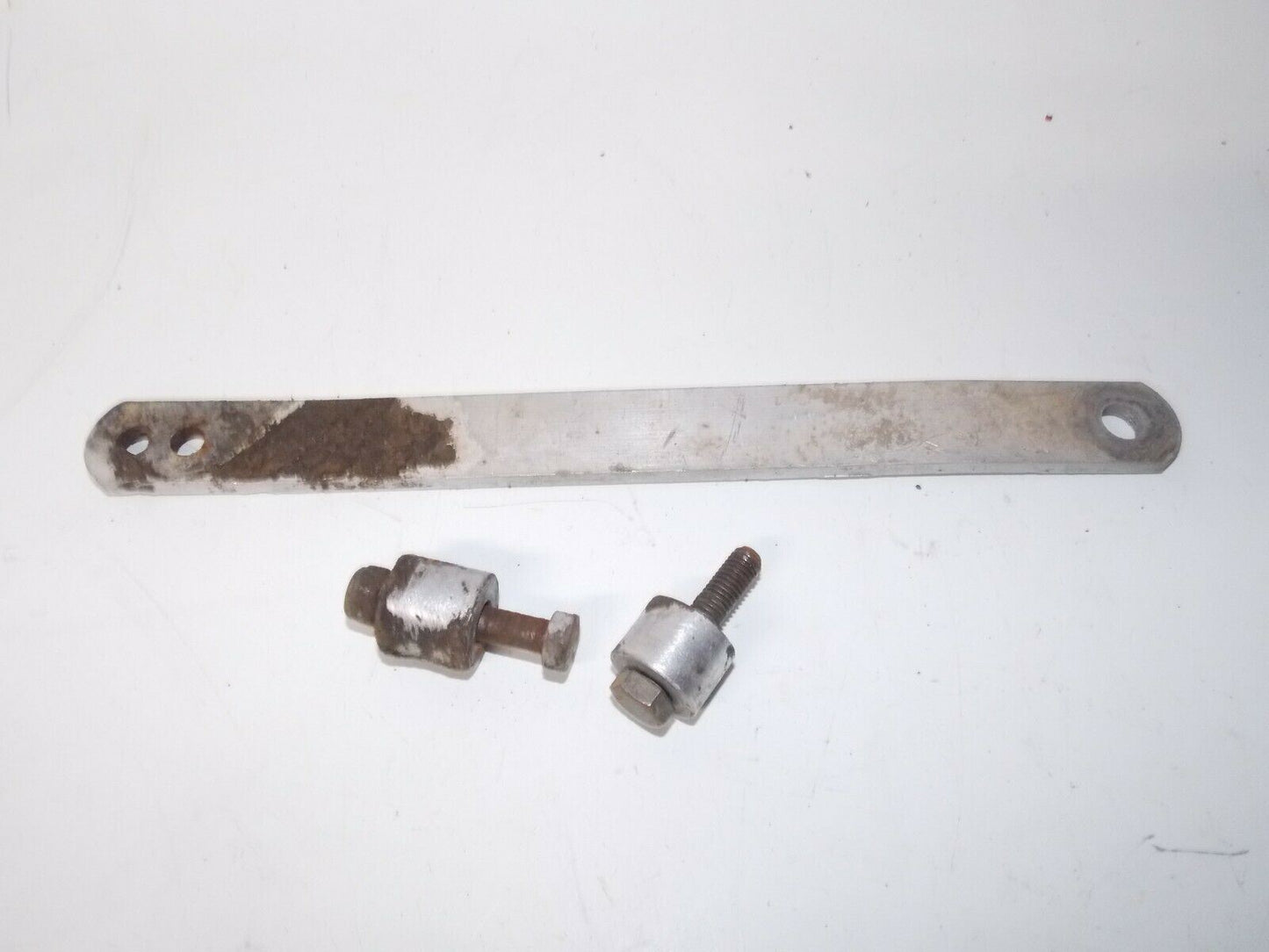 1980's HUSQVARNA WR 125 250 430 REAR WHEEL BRAKE PLATE STAY ANCHOR BAR BOLT BUSH - MotoRaider