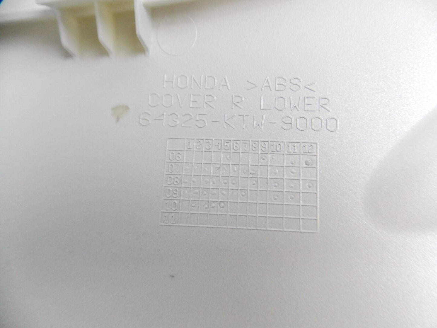 OEM HONDA 2010 SH300 WHITE COVER RIGHT LOWER FAIRING PANEL 64325-KTW-900ZL - MotoRaider