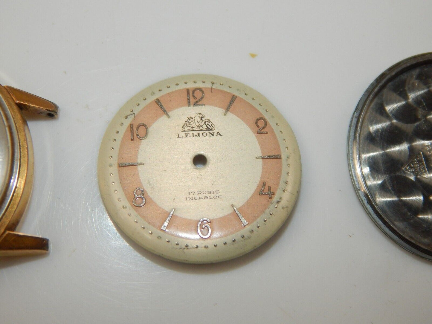 VINTAGE WATCH LEIJONA 17 RUBIS INCABLOC D=33mm FOR PARTS - MotoRaider