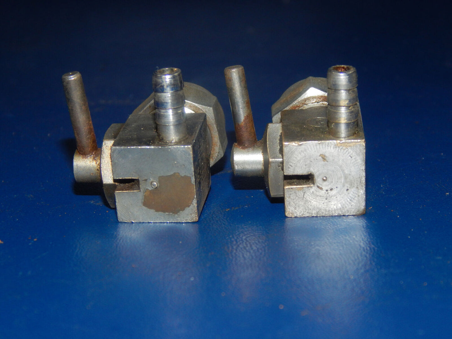 1pr 1970's KTM PENTON 125 175 250 400 ORLANDI R2090/1 PETCOCK FUEL VALVE - MotoRaider