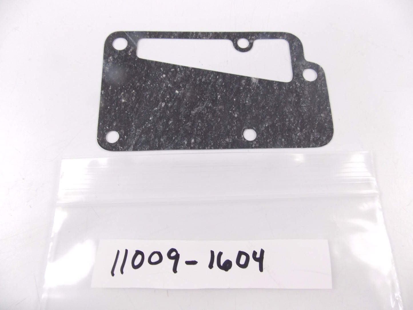NOS KAWASAKI 1987-1988-1990 ZX ZX750 Ninja BREATHER COVER GASKET SEAL 11009-1604 - MotoRaider