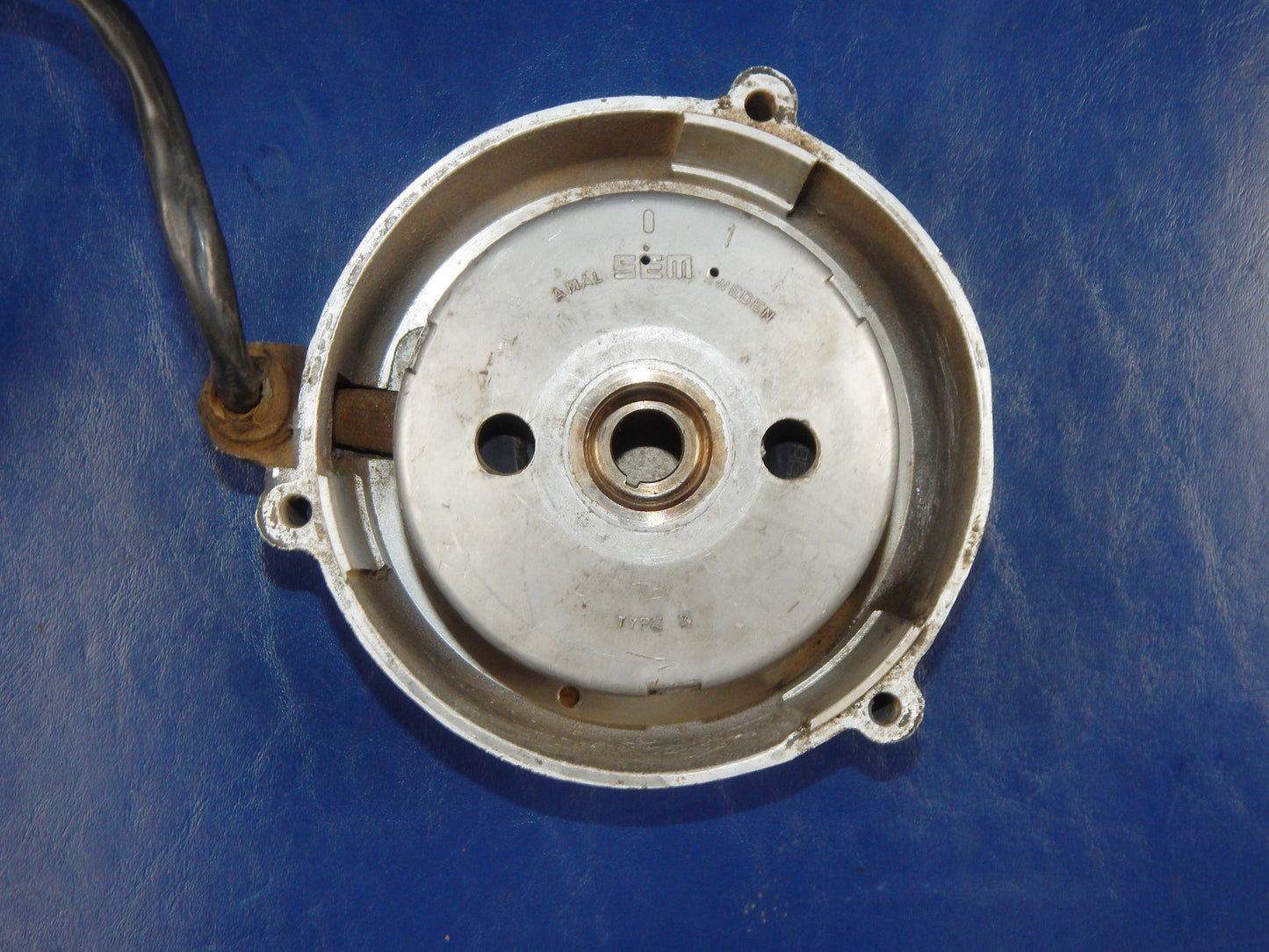 1988 HUSQVARNA TE 510 AMAL SEM IGNITION COVER FLYWHEEL MAGNETO STATOR VINTAGE - MotoRaider