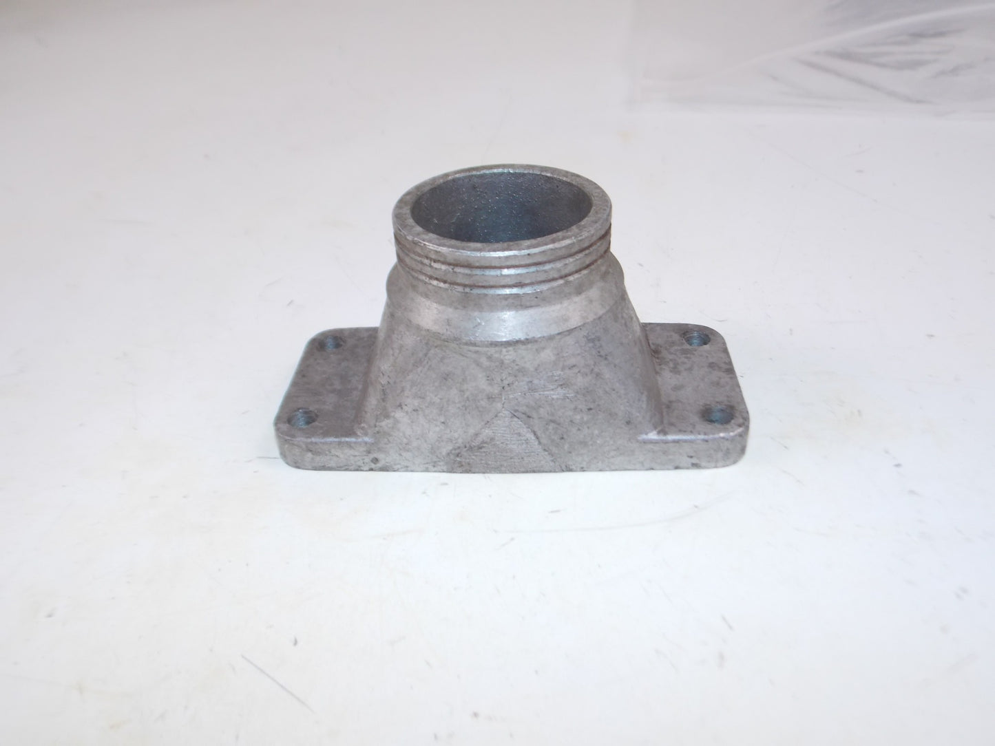 BETA MOTOR ENGINE CARBURETOR INTAKE MANIFOLD MOUNT OD=44mm BOLT PATTERN 90x30mm - MotoRaider