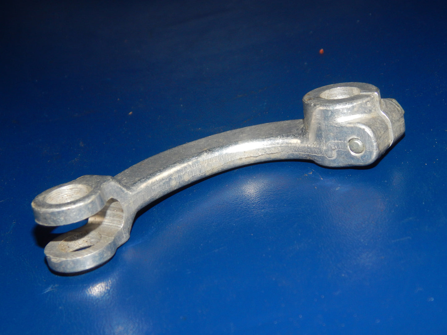 NOS 1977 SACHS HERCULES DKW GS 125 1756 REAR WHEEL BRAKE PLATE LEVER ACTUATOR - MotoRaider