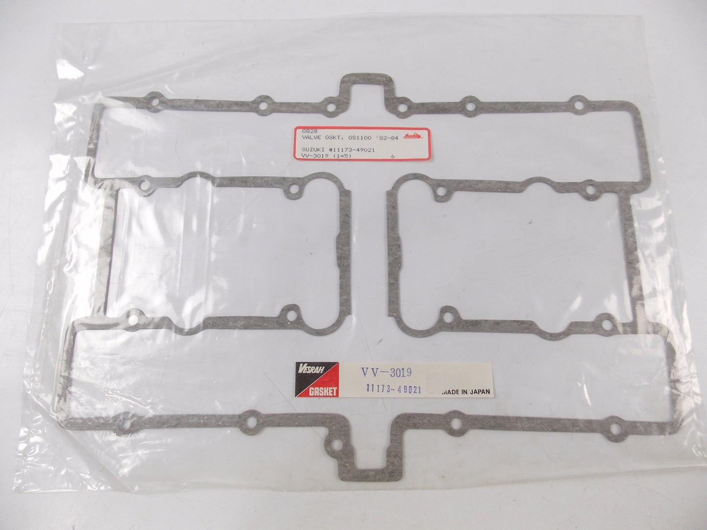 NOS VESRAH SUZUKI 1982-1983 GS1100 G GL CYLINDER HEAD COVER GASKET 11173-49021 - MotoRaider
