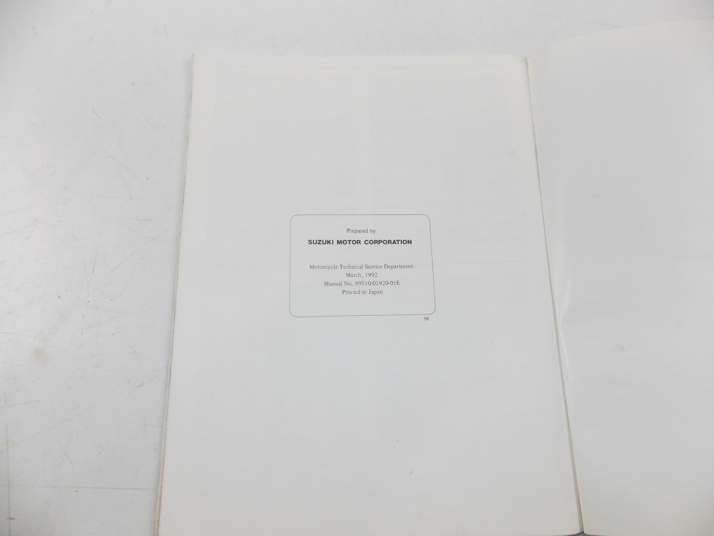 03/1992 SERVICE DATA MANUAL BOOK SUZUKI 4 & 2 STROKE MOTORCYCLES 99510-01920-01E - MotoRaider