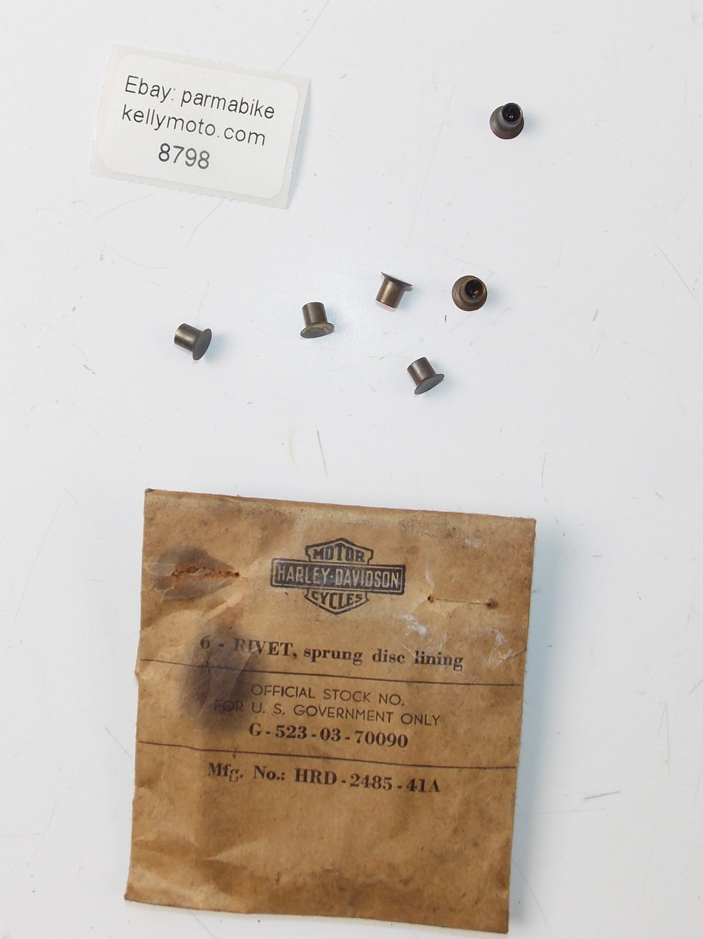 NOS OEM 1940'S HARLEY DAVIDSON RIVET SPRUNG DISC LINING SET OF 6 2485-41A - MotoRaider